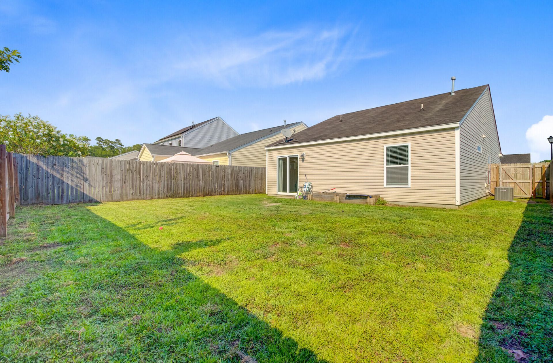 148 Tyger Street Photo 6