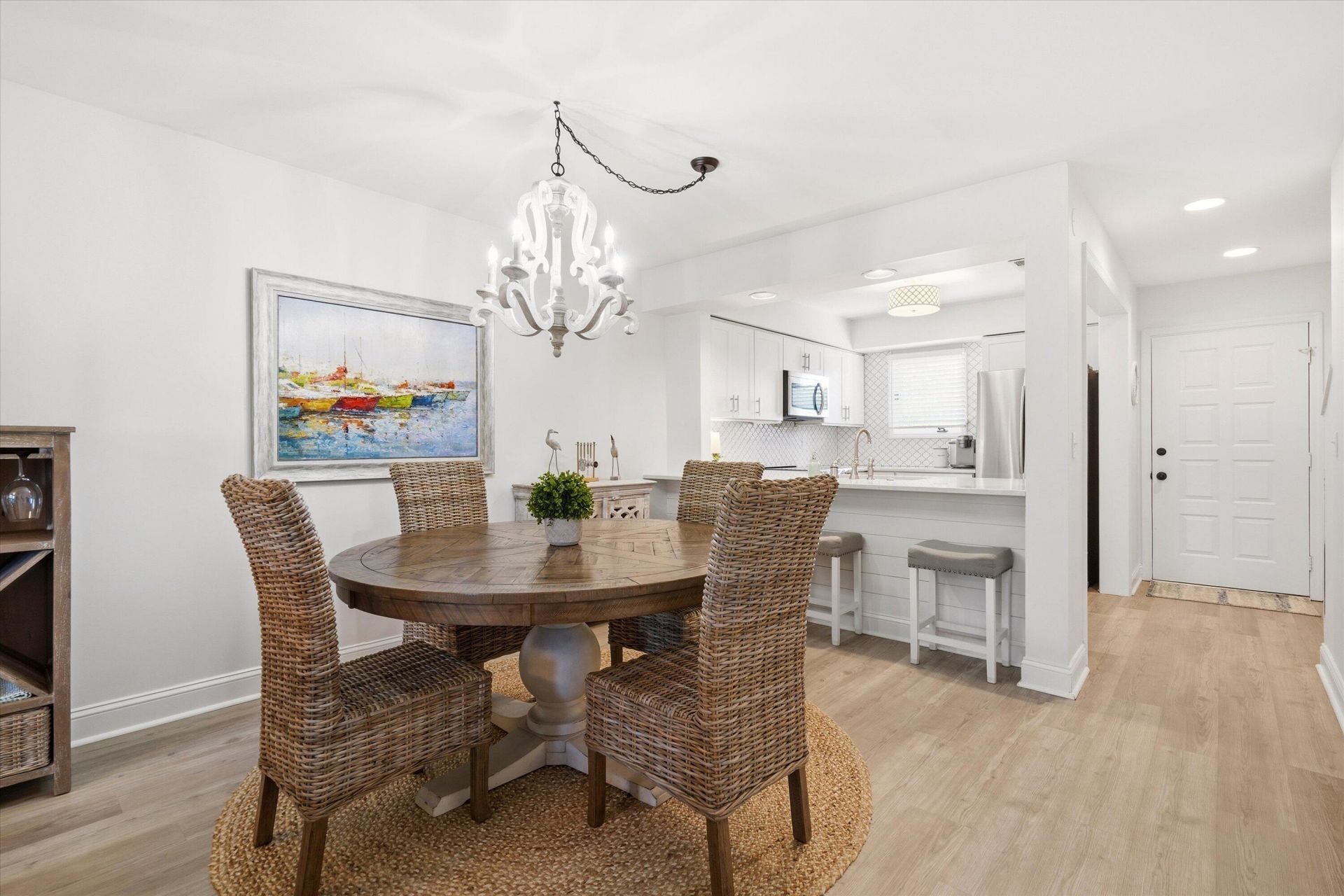 2412 Racquet Club Drive Photo 11