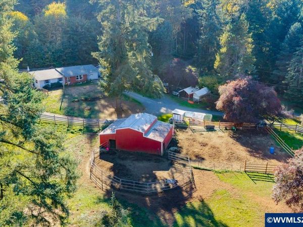 41180 Port Dr, Sweet Home, OR 97386