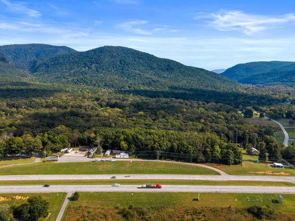 9222 US 411 , Delano, TN 37325