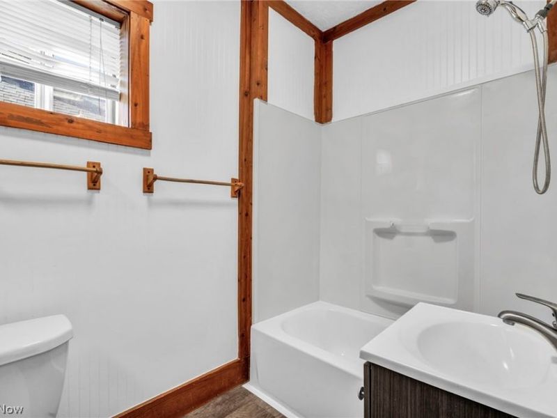 16321 Arcade Avenue, Unit 3, Cleveland, OH 44110 Photo 32