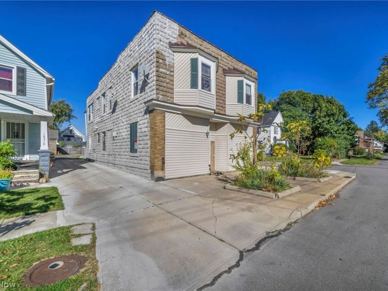 16321 Arcade Avenue, Unit 3, Cleveland, OH 44110 Photo 6