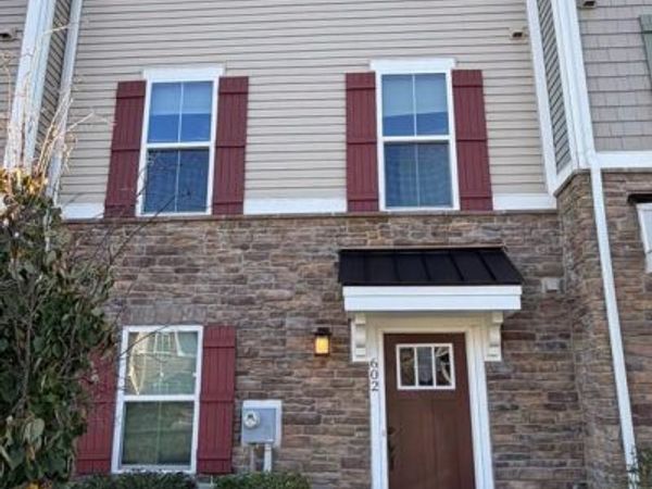 602 HOLYWELL DRIVE , MALVERN, PA 19355