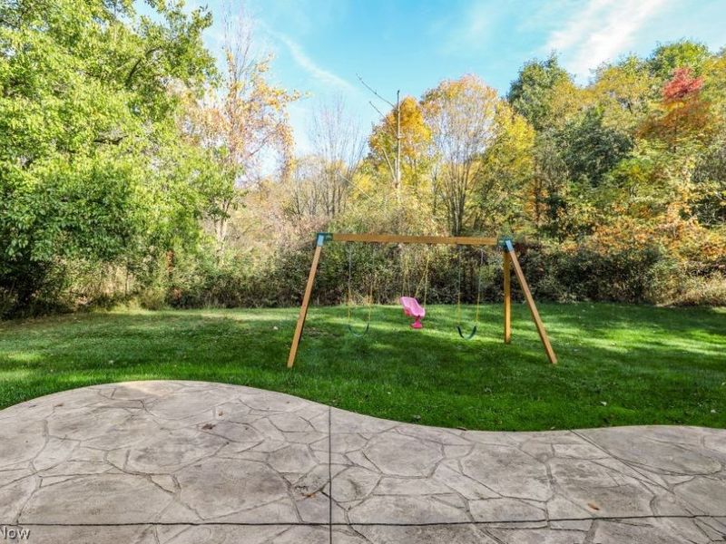 1105 Woodbend Road, Ravenna, OH 44266 Photo 12