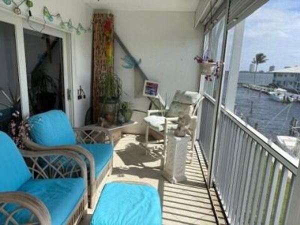 110 WETTAW Lane, Unit 203, North Palm Beach, FL 33408