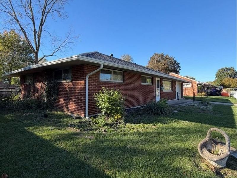5471 Harshmanville Road, Huber Heights, OH 45424 Photo 4