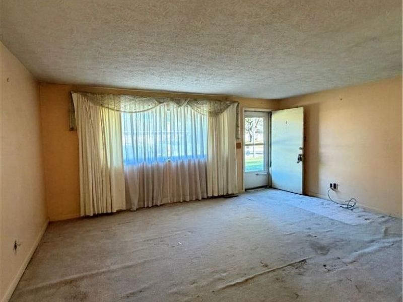 5471 Harshmanville Road, Huber Heights, OH 45424 Photo 5