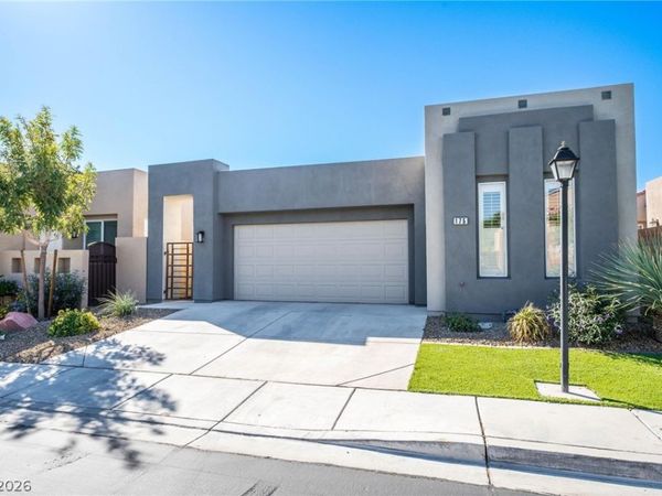 175 Twin Towers Avenue , Las Vegas, NV 89123
