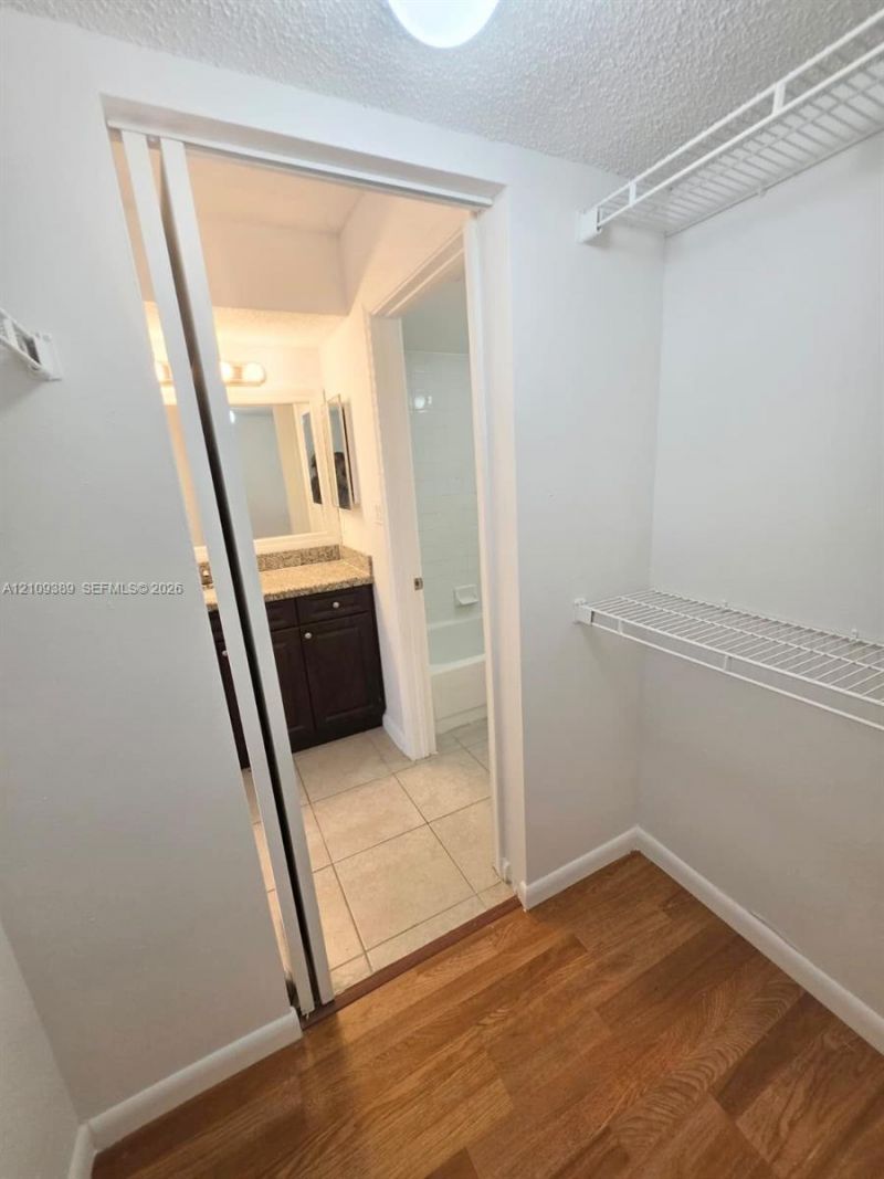 14101 Glenmoor Dr, Unit 14101, West Palm Beach, FL 33409 Photo