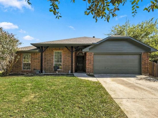 3906 Canton Court , Denton, TX 76208