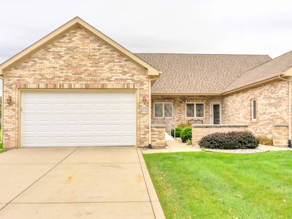 10781 Spyglass Court , Winfield, IN 46307