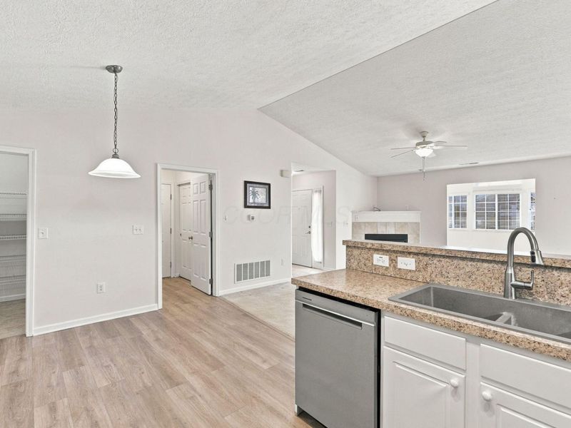 963 Governors Circle , Lancaster, OH 43130 Photo 13