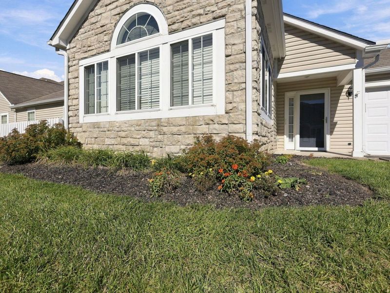 963 Governors Circle , Lancaster, OH 43130 Photo 2