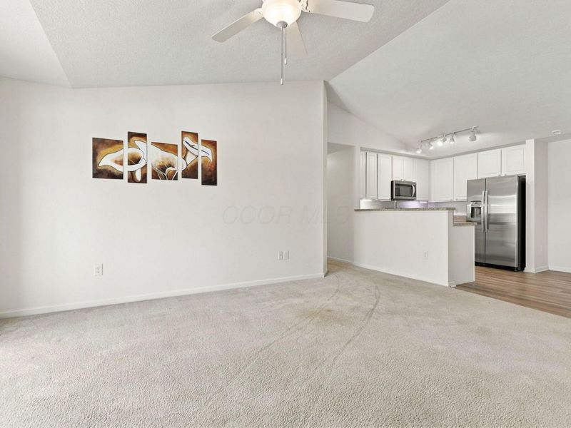 963 Governors Circle , Lancaster, OH 43130 Photo 7