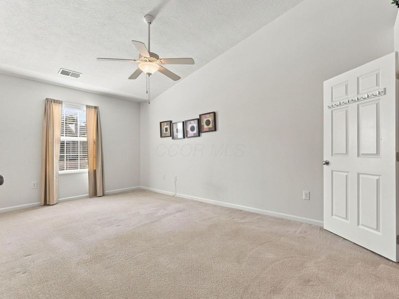 963 Governors Circle , Lancaster, OH 43130 Photo 8