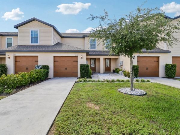 1730 WYNFORD CIRCLE , TAVARES, FL 32778