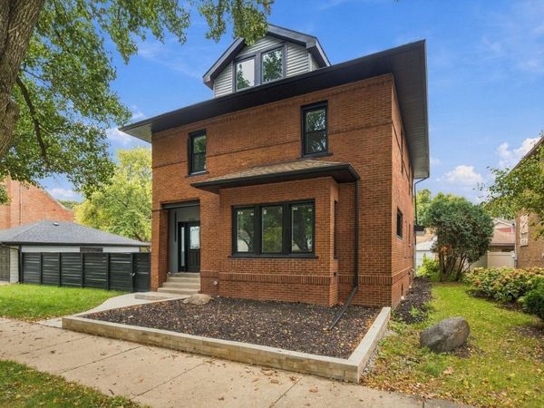 3540 Grand Boulevard , Brookfield, IL 60513