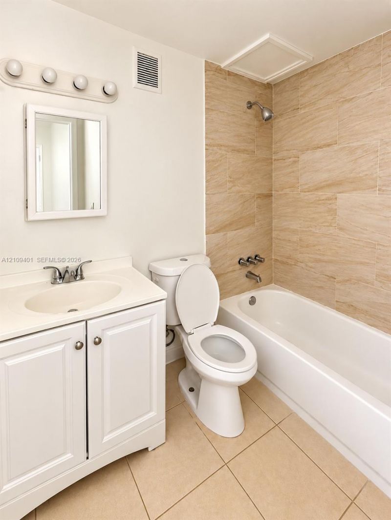 18200 NW 20th Ave, Unit 28, Miami Gardens, FL 33056 Photo