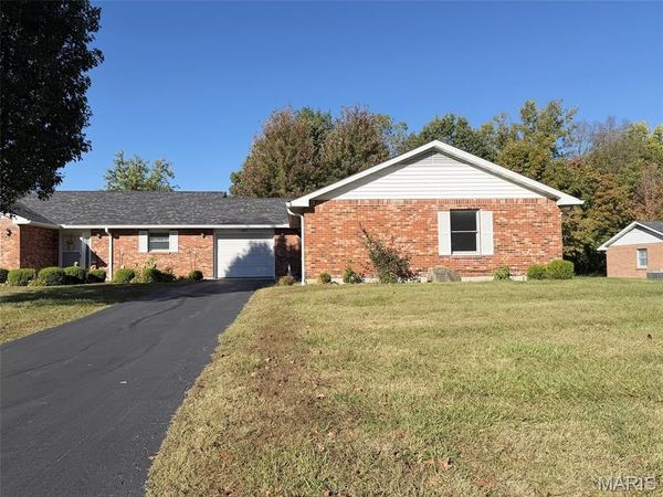307 Vandergriff Street , Farmington, MO 63640