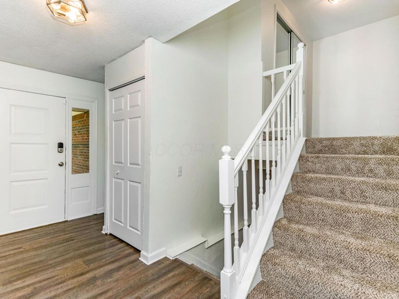 315 Warlock Court, Columbus, OH 43230 Photo 20