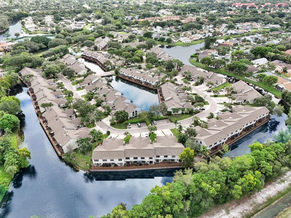 1703 LANDINGS Boulevard, Greenacres, FL 33413