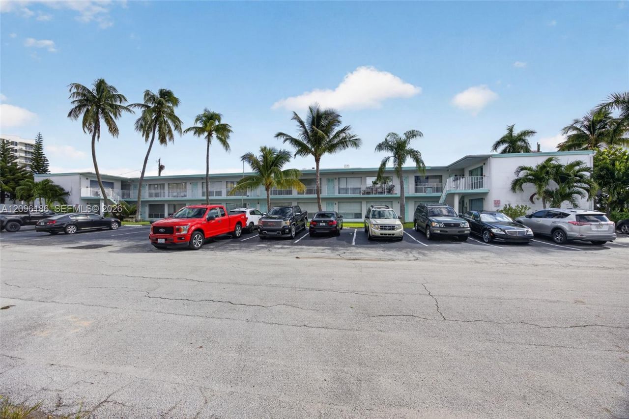 3212 NE 7th Pl, Unit 12, Pompano Beach, FL 33062 Photo