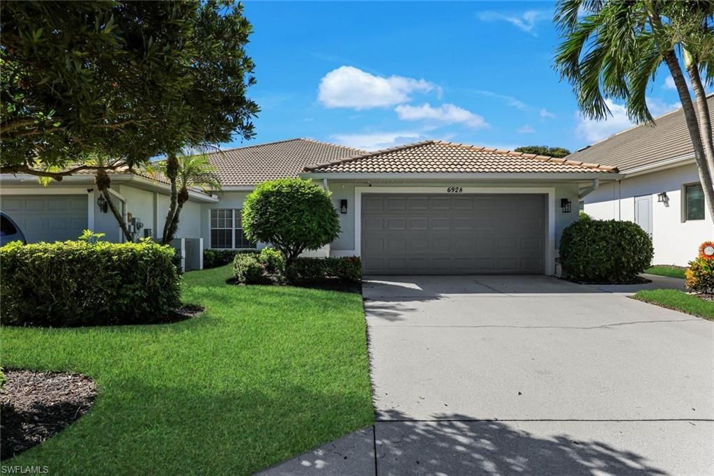 6928 Lone Oak Blvd , Naples, FL 34109 Photo