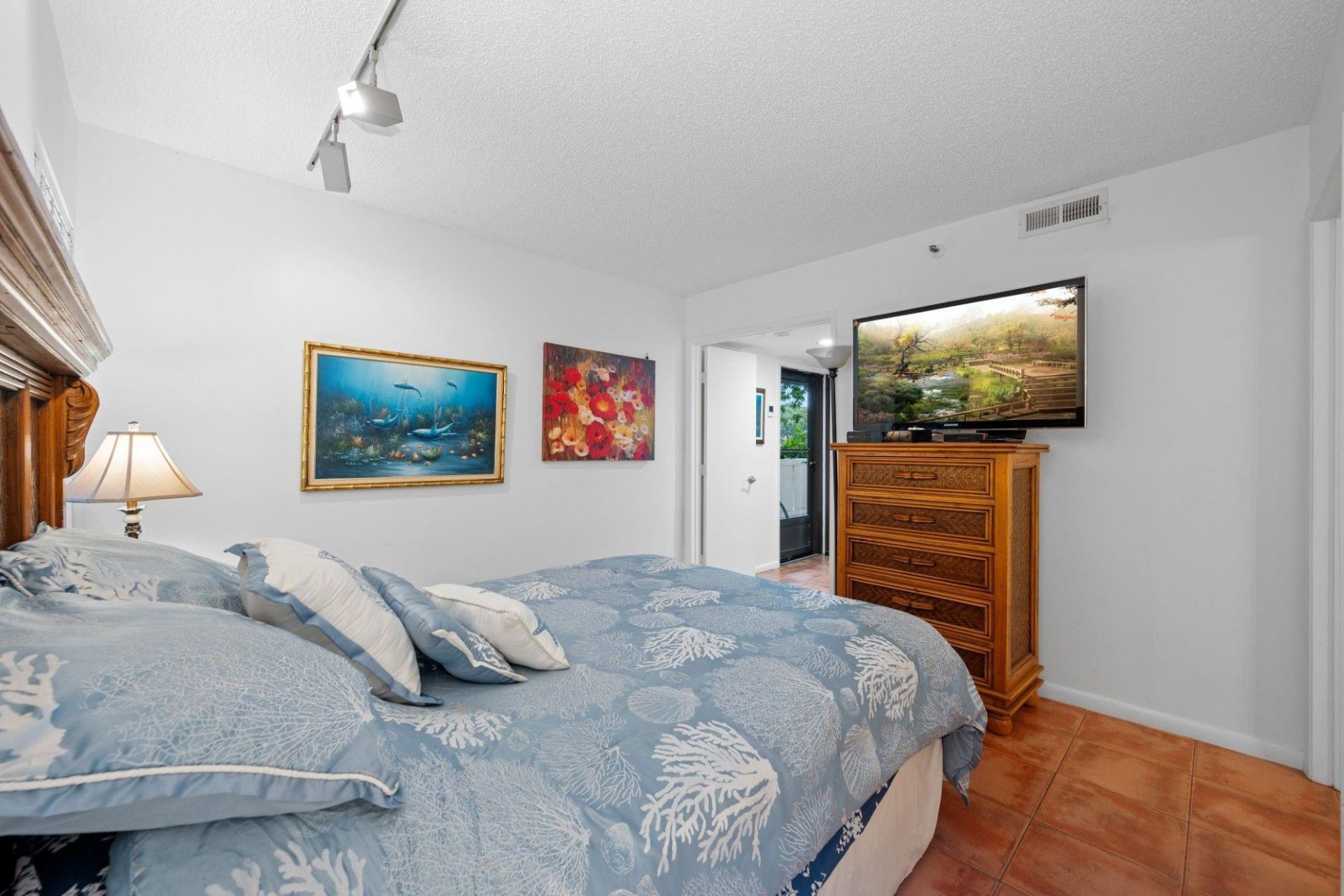 2206 S Cypress Bend Drive, Unit 208, Pompano Beach, FL 33069 Photo