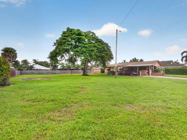 17610 W Cinquez Park Road W, Jupiter, FL 33458