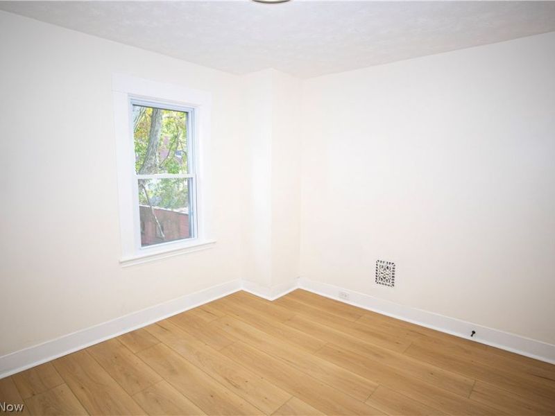 4463 W 20th Street, Cleveland, OH 44109 Photo 12