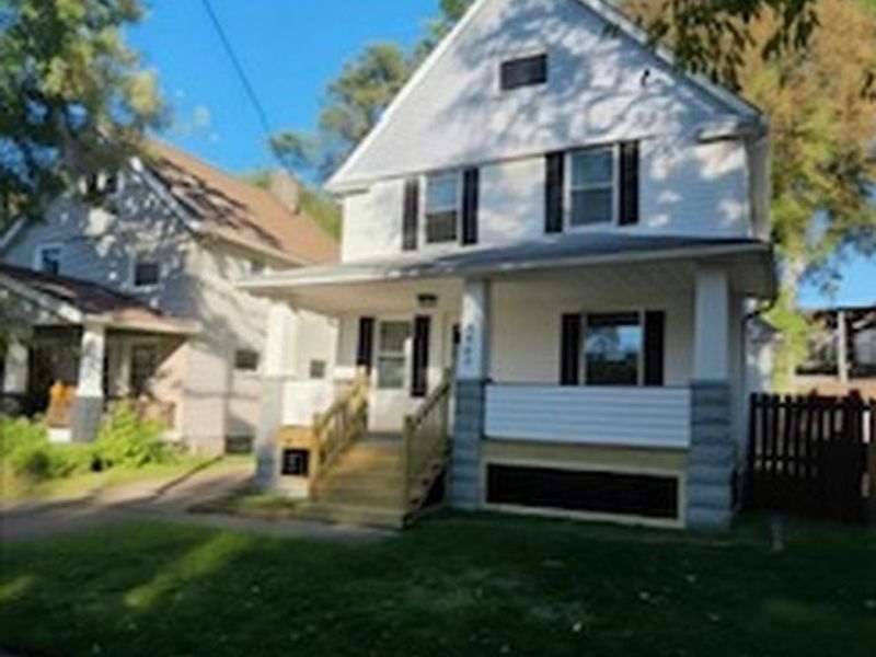 4463 W 20th Street, Cleveland, OH 44109 Photo 2