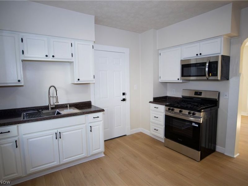 4463 W 20th Street, Cleveland, OH 44109 Photo 8
