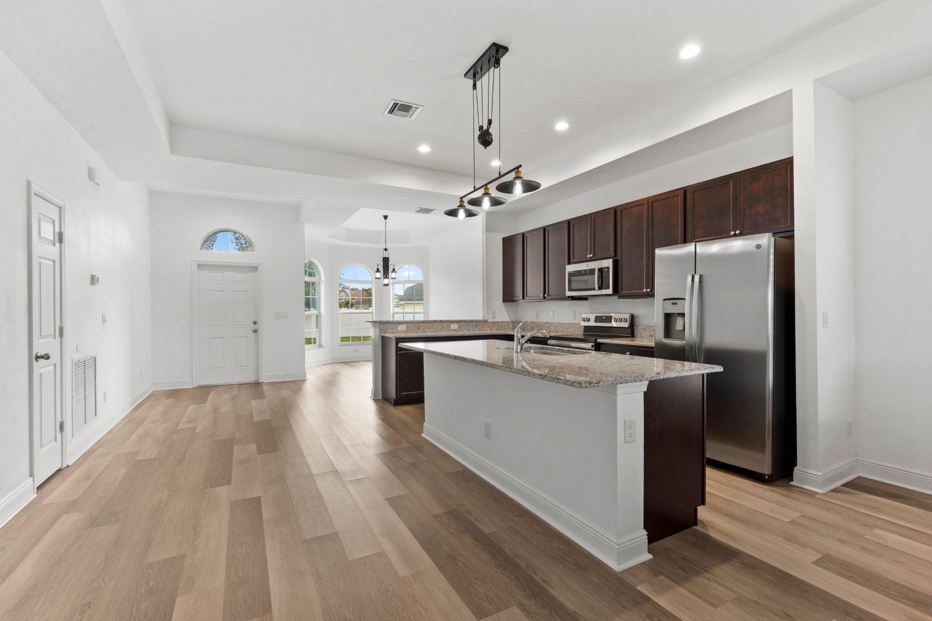 425 Seafoam Circle, Fort Pierce, FL 34945 Photo