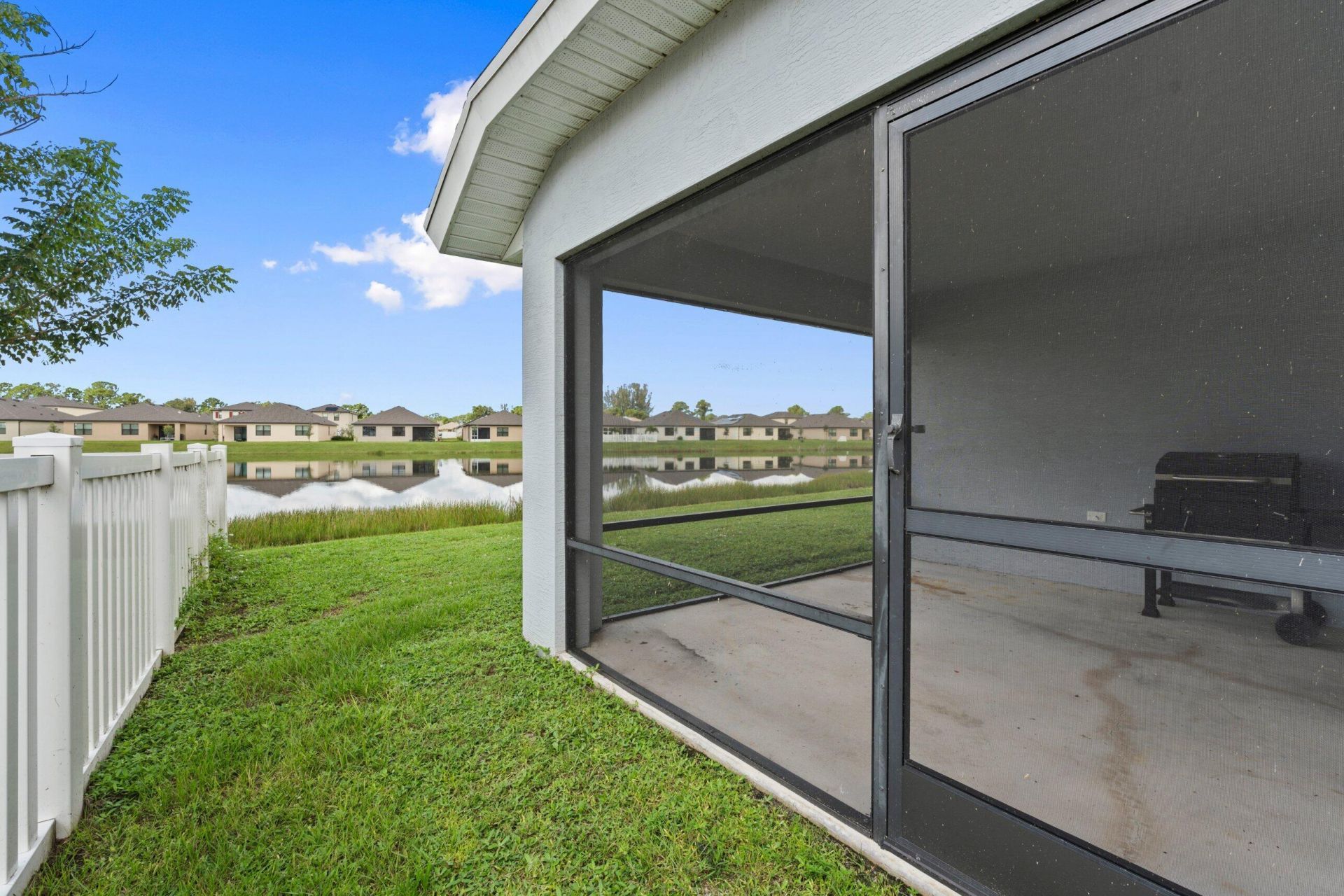 425 Seafoam Circle, Fort Pierce, FL 34945 Photo