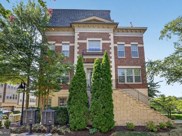 510 OVERLOOK PARK DRIVE, Unit 32, OXON HILL, MD 20745