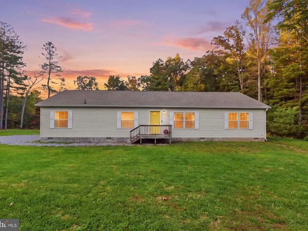 617 PINE MOUNTAIN DRIVE, FAYETTEVILLE, PA 17222