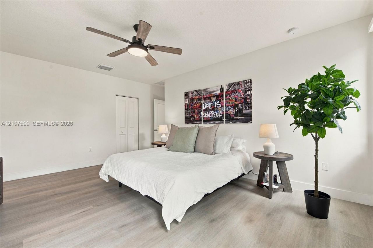 4274 NW 83rd Ave , Doral, FL 33166 Photo