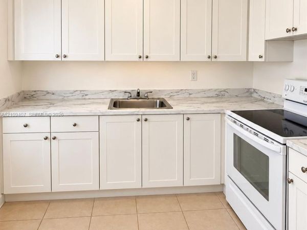 18200 NW 20th Ave , Unit 4, Miami Gardens, FL 33056