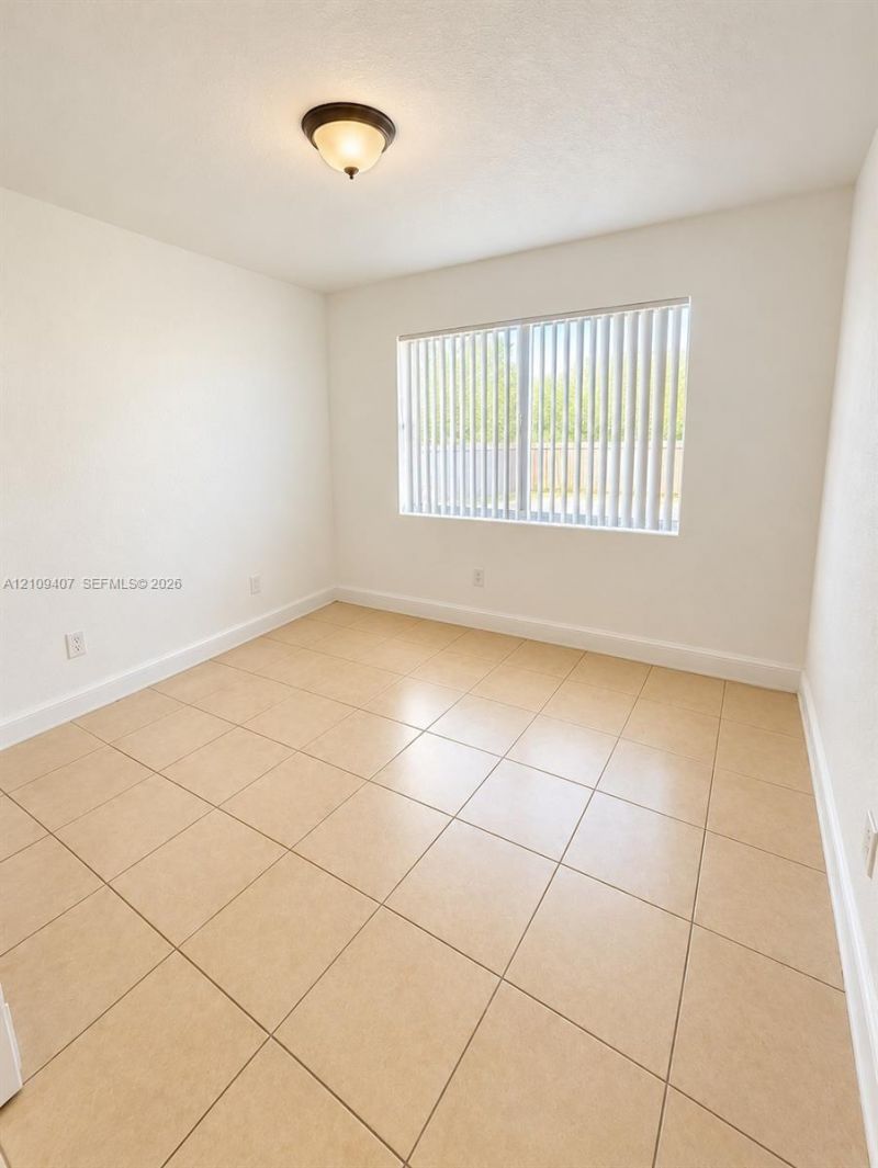 18200 NW 20th Ave , Unit 4, Miami Gardens, FL 33056 Photo
