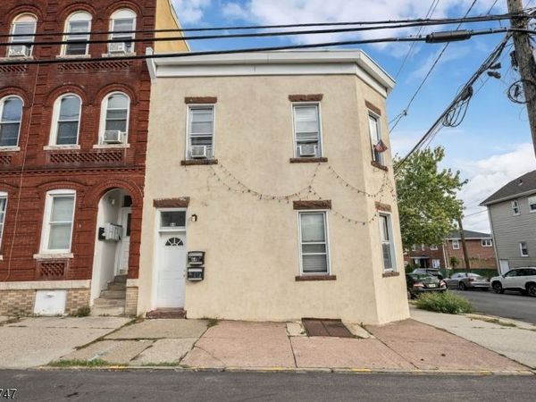 84 Westervelt Pl, Lodi, NJ 07644
