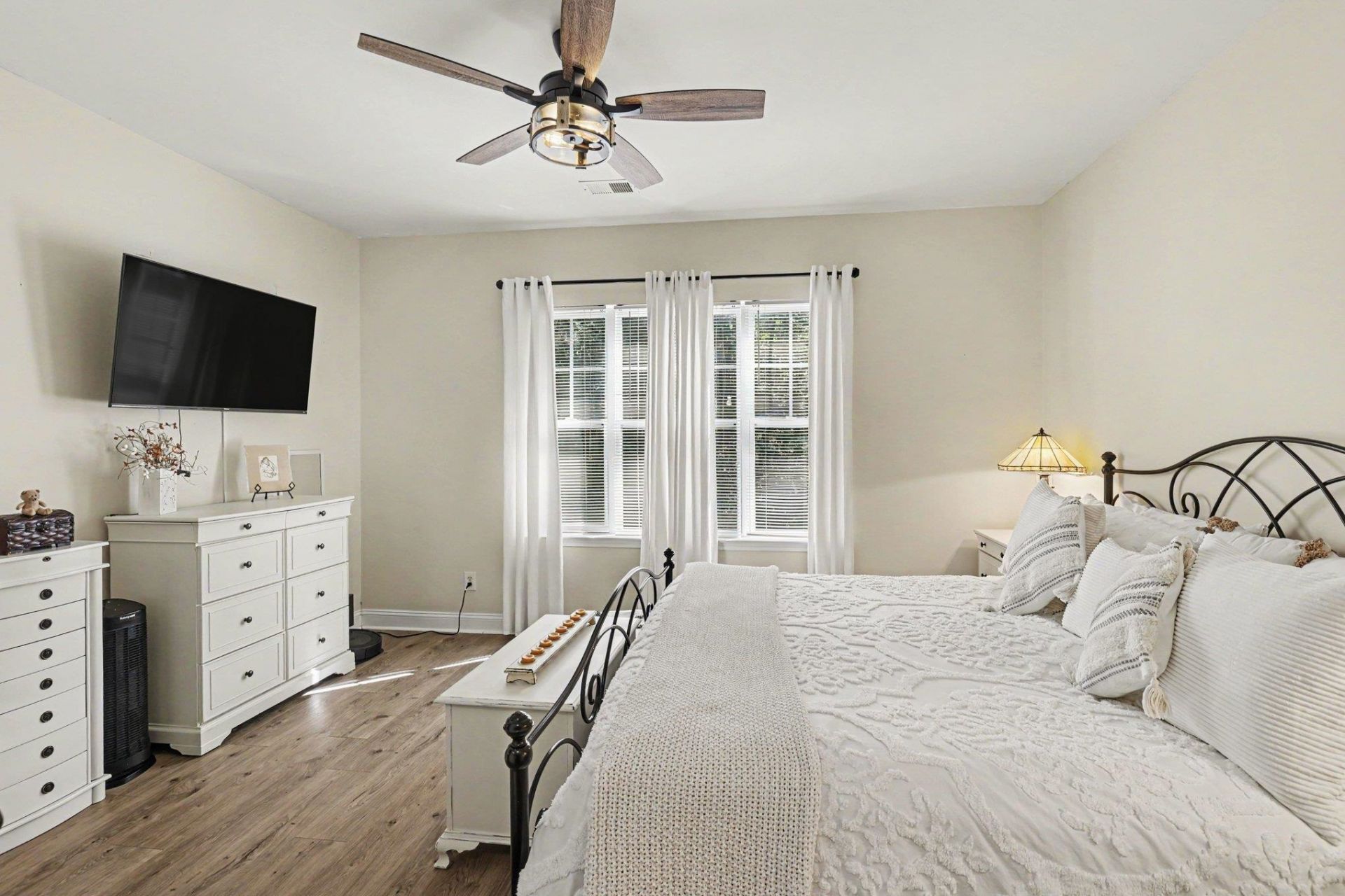 200 Portsmith Dr.  Photo 17