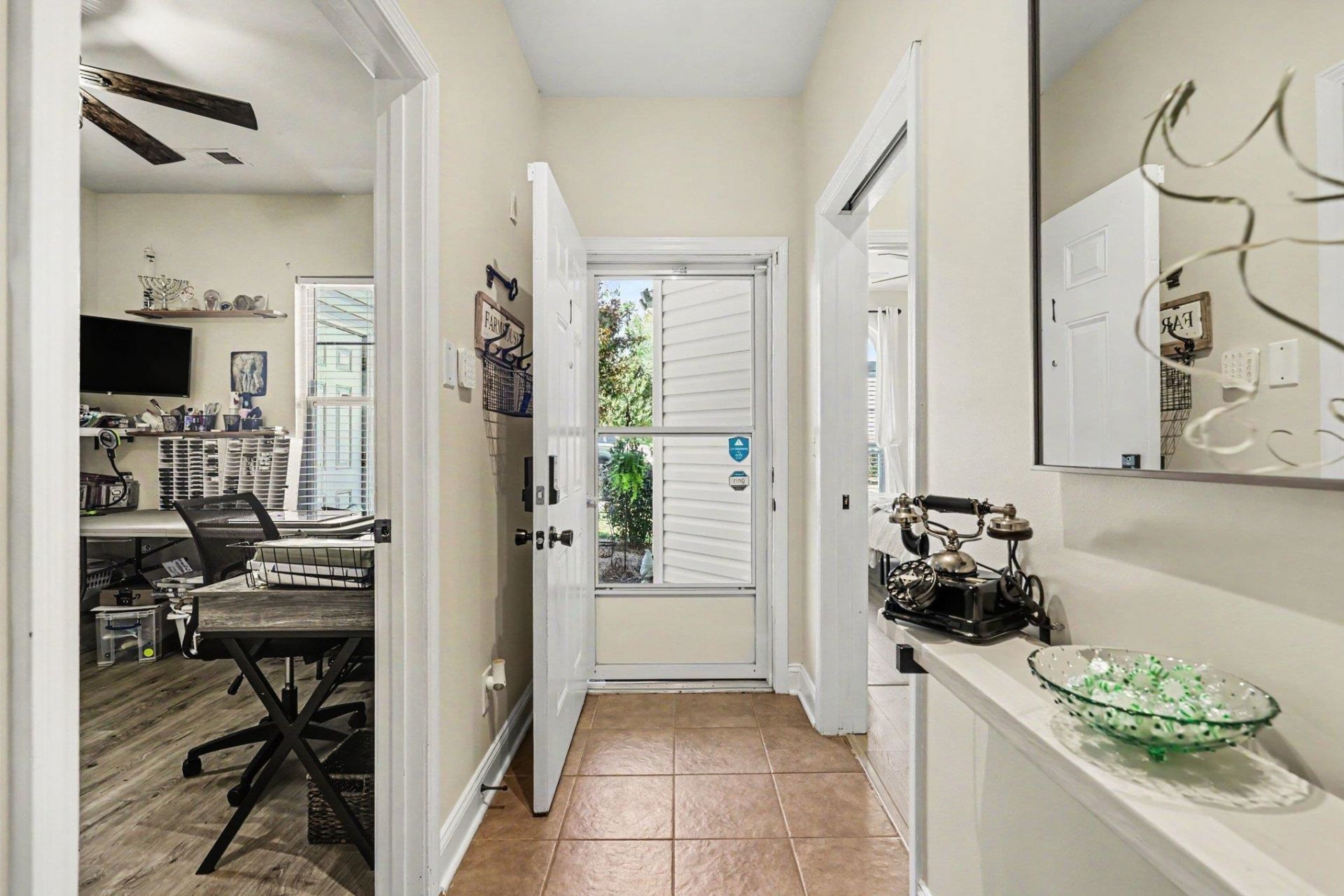 200 Portsmith Dr.  Photo 4