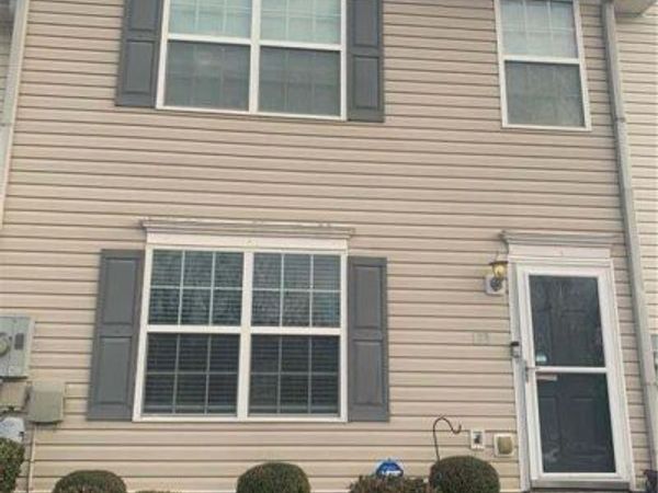 123 Chastain Circle, Newnan, GA 30263