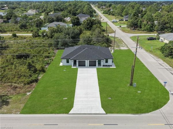 470 Bell BLVD S, LEHIGH ACRES, FL 33974