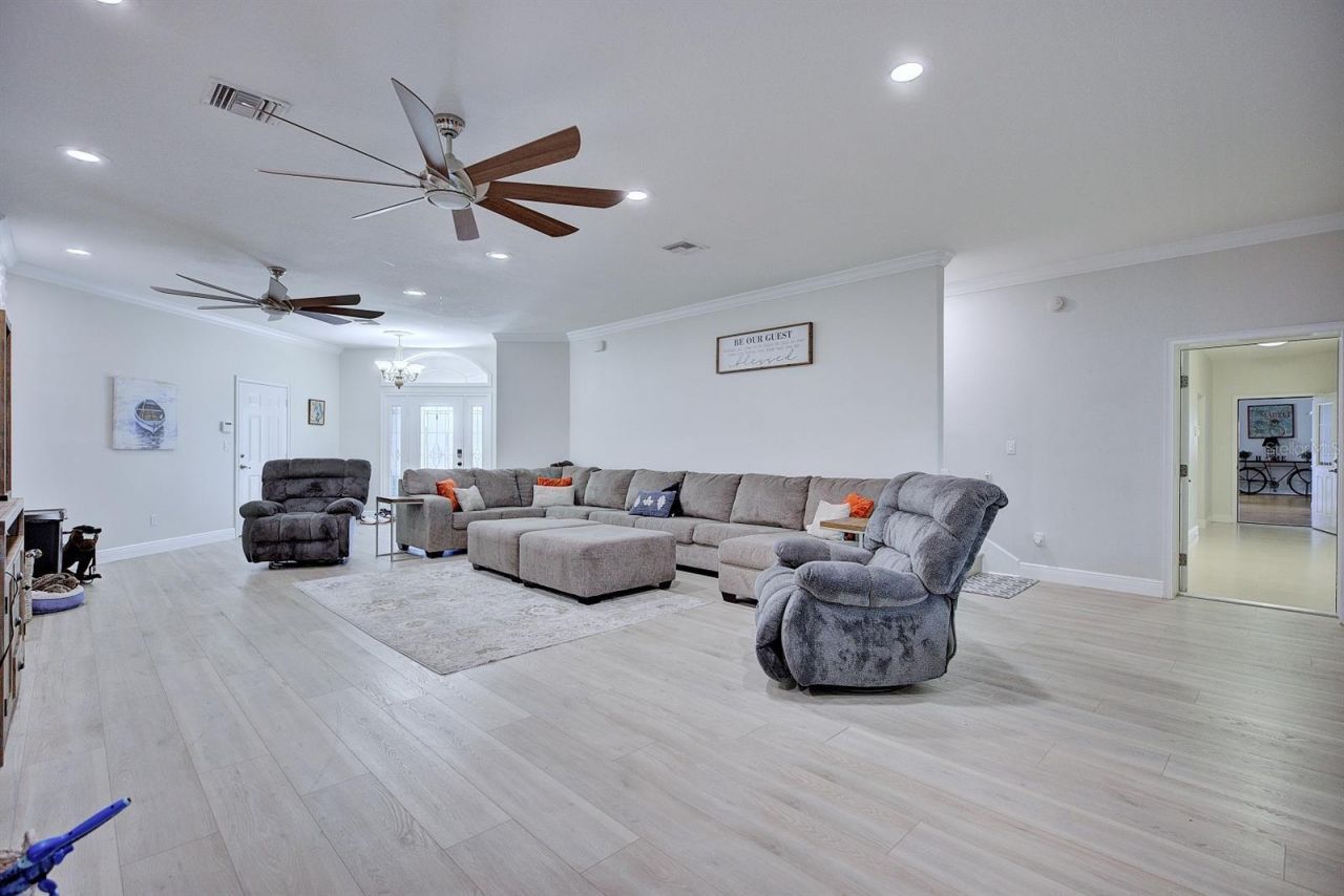 492 Sunset Pointe Drive, Lake Placid, FL 33852 Photo