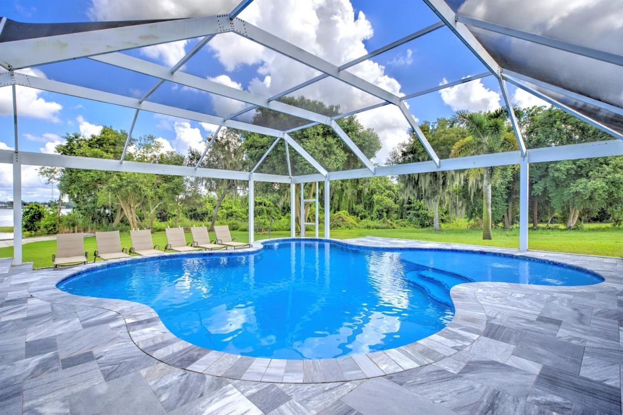 492 Sunset Pointe Drive, Lake Placid, FL 33852 Photo