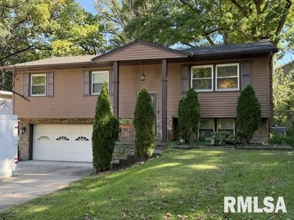 3716 N HARMON Avenue, Peoria, IL 61614