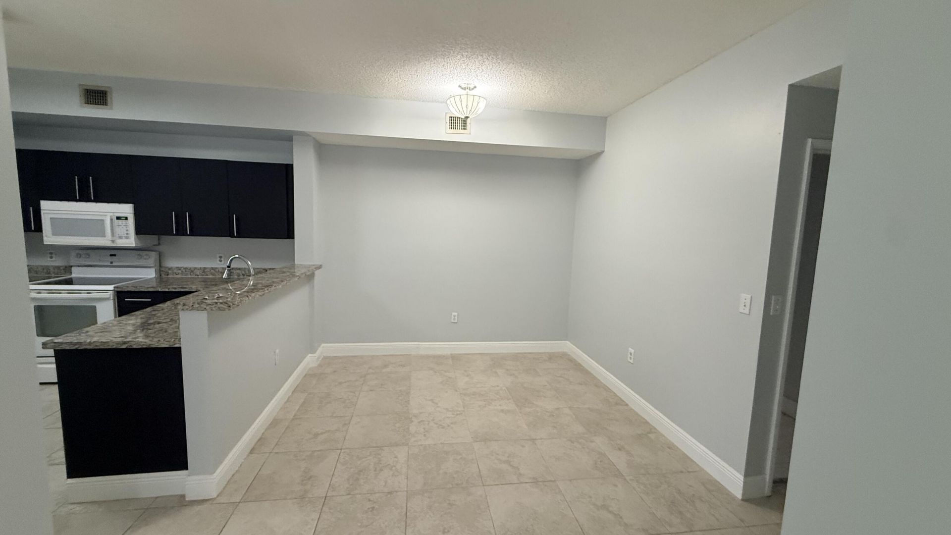 6944 SW 39th Street, Unit B103, Davie, FL 33314 Photo