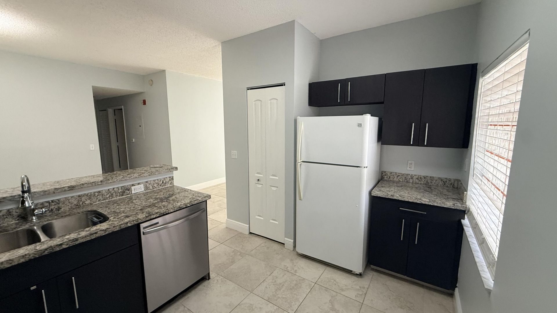 6944 SW 39th Street, Unit B103, Davie, FL 33314 Photo