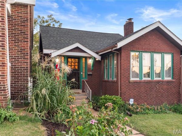 3950 Parker Avenue , St Louis, MO 63116
